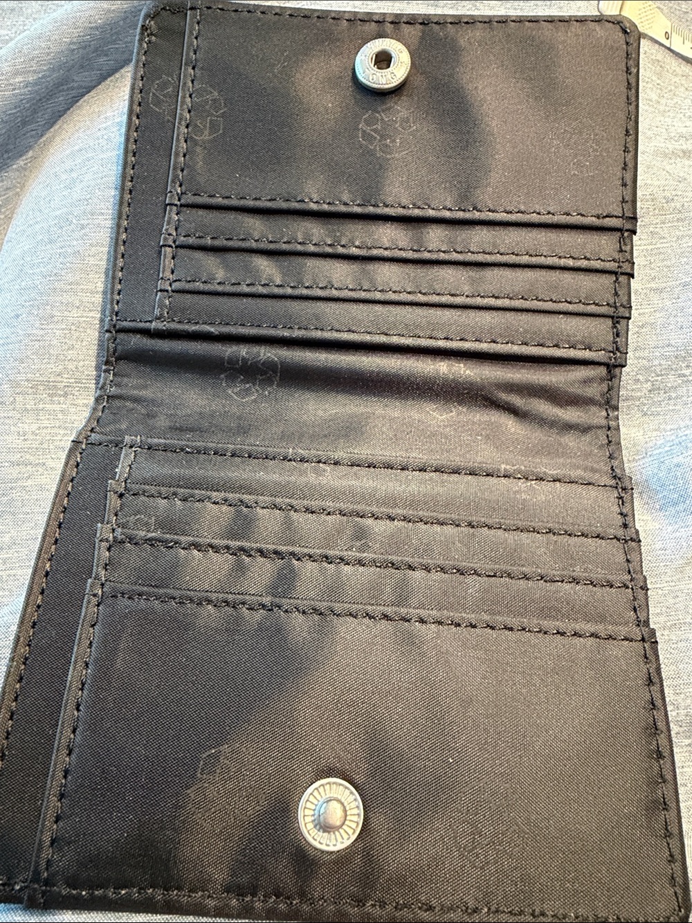 Guang Tong Leather Wallet with Zip Pocket GUC - Picture 6 of 6
